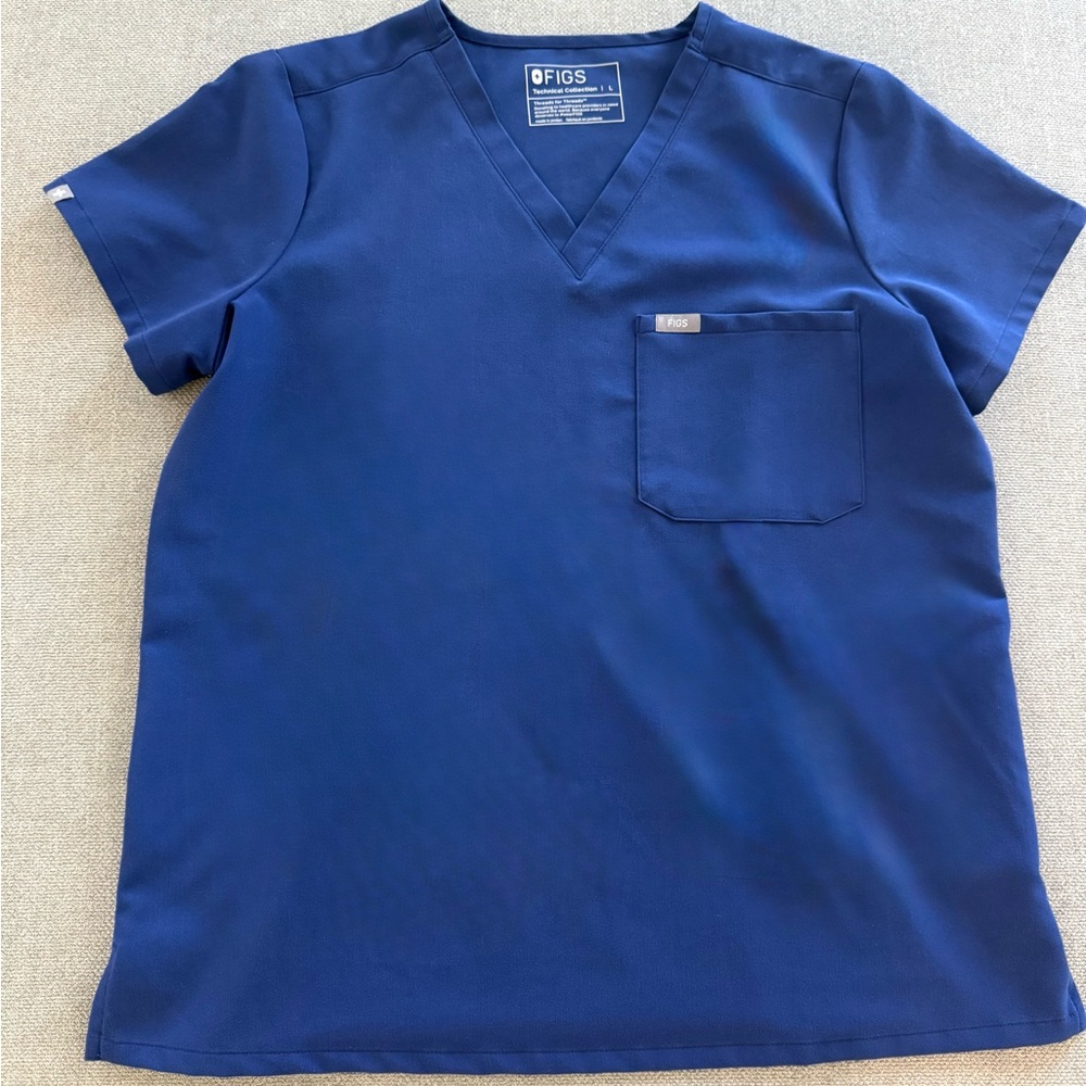 Figs Women's Short Sleeve V-Neck Tee in Blue
